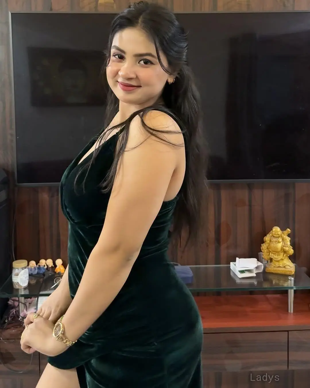 Pleasant Experienced with Alambagh premium call girls