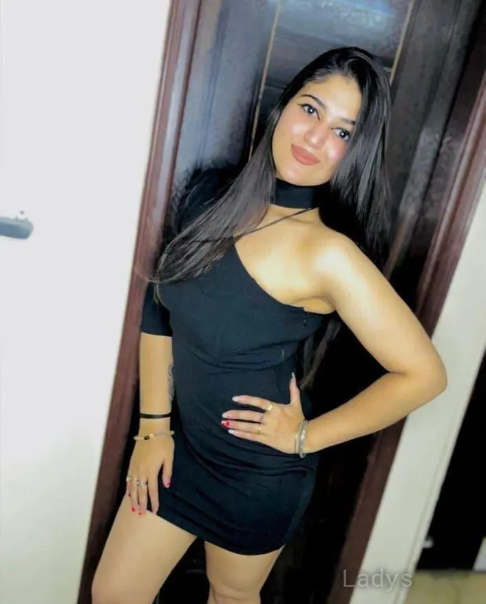 Young Hot Call Girl in Ahmednagar with top rated escort booking