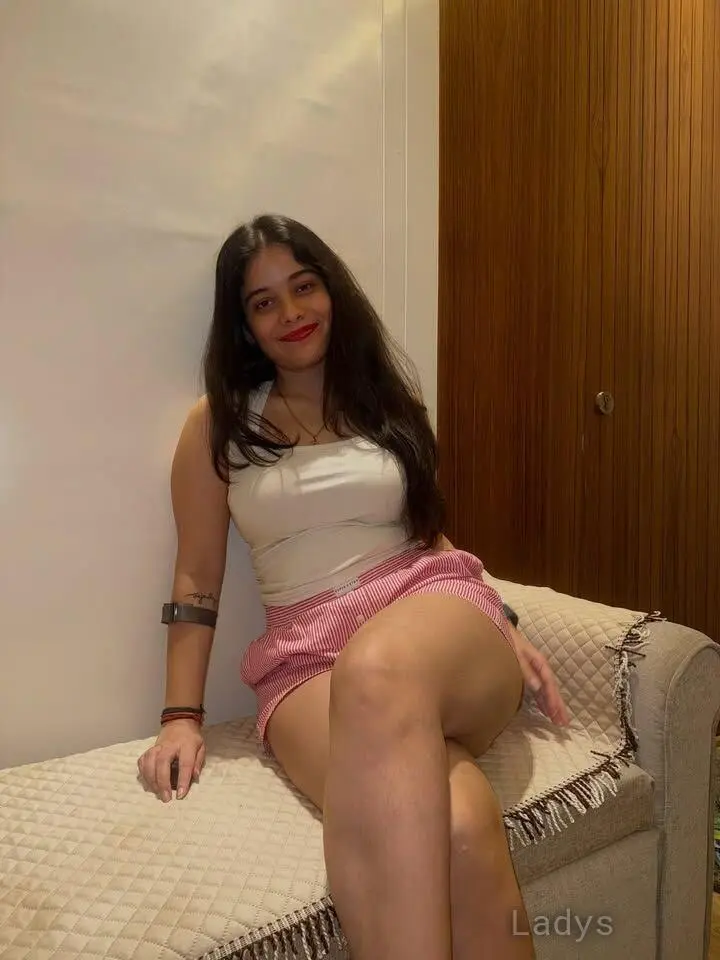 Trendy Independent Call Girl Akkalkot For VIP Services