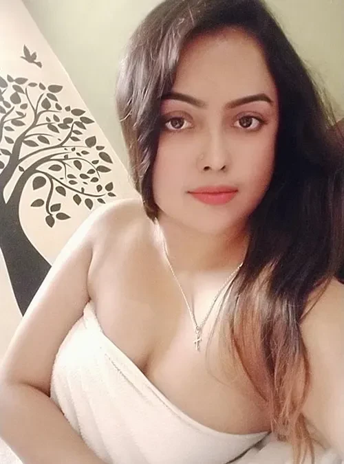 Get love & pleasures at the same time from Agra call girls